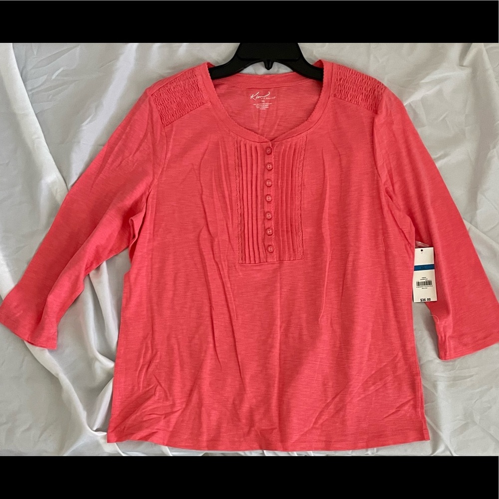 Kim Roger’s top